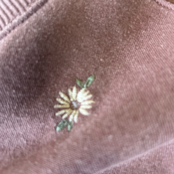 AE Embroidered Sweatshirt - Picture 3 of 3